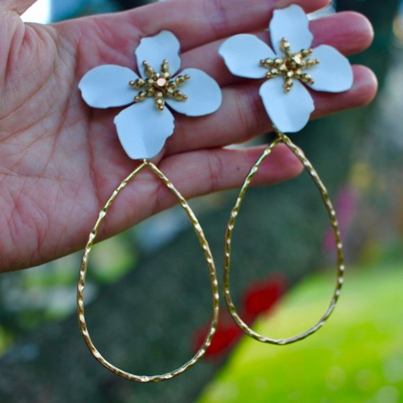 Anthropologie Flower Petals Drop Big Hoop Earrings - Picture 5 of 9